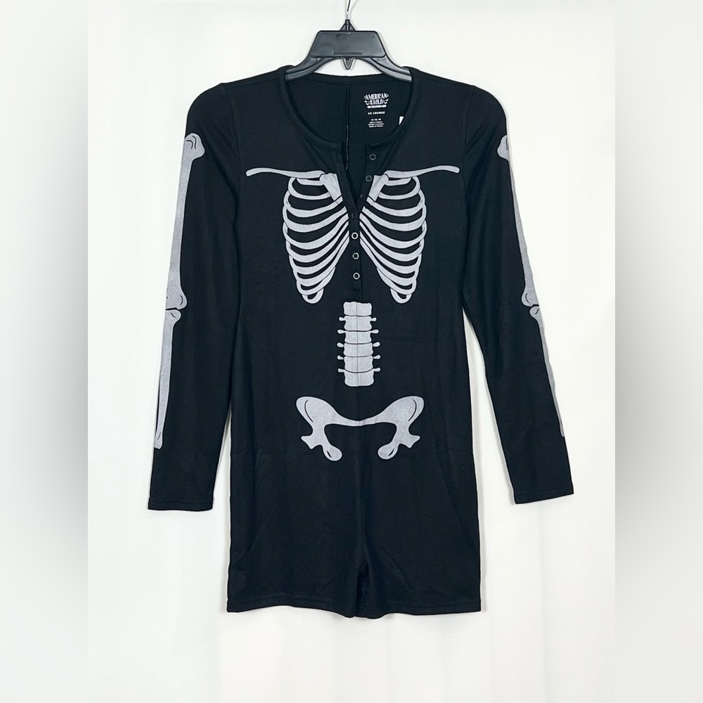 American Eagle Women’s Skeleton Luxe Plush
PJ Romper Black Color Size M